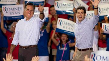 Los republicanos Mitt Romney y Paul Ryan lanzan campaña en el estado donde inicia hoy la Convención Demócrata.