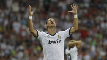 Cristiano Ronaldo aseguró a la prensa que el origen de su tristeza es de carácter profesional.