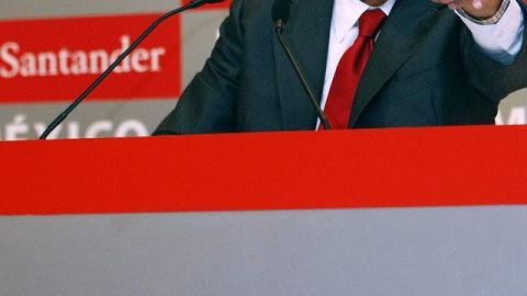 Emilio Botín, presidente del grupo, presentó el plan ayer.