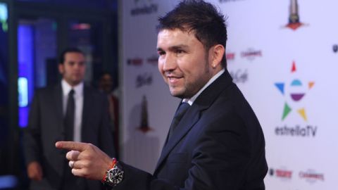 Poncho Lizárraga líder de la banda resultó con una pierna rota.
