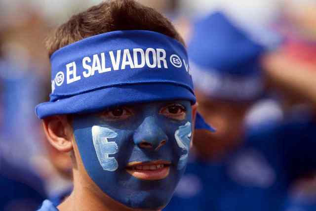 Autoridades salvadoreñas  exhortan a los aficionados que apoyen a su selección con orden y respeto  para evitar posibles castigos.
