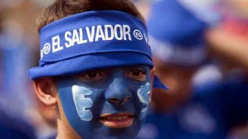 Autoridades salvadoreñas  exhortan a los aficionados que apoyen a su selección con orden y respeto  para evitar posibles castigos.