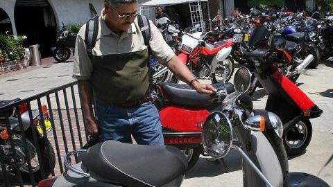 Incierto el valor de las motoras robadas del estacionamiento del NYPD.