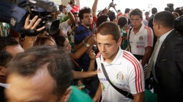 El Chicharito Hernández se vio algo desesperado por anotar gol en Costa Rica con México.