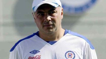 Guillermo Vázquez, DT del Cruz Azul, no está preocupado.