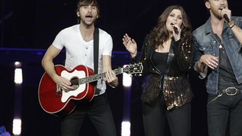 Hillary Scott, Dave Haywood y Charles Kelley de  Lady Antebellum.