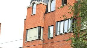 Canadá les dio cinco días a los diplomáticos iraníes para que salieran del pais y cerraran su embajada (en la foto), en Ottawa.