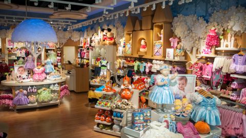 Panorama de la primer tienda Baby Disney Baby en Glendale.