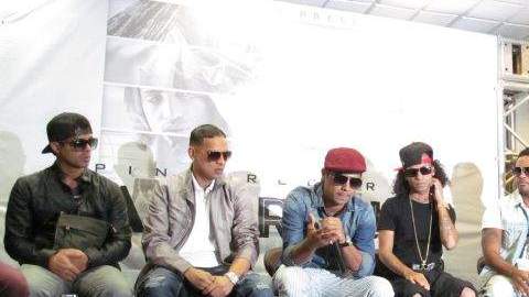 Otros artistas que forman parte de la producción “La Fórmula” y que se unirán a la gira son Arcángel, los dúos de Zion y Lennox, RKM y Ken-Y, Plan B, Yomo, Jalil, De La Ghetto, Randy, Jory y Lobo.