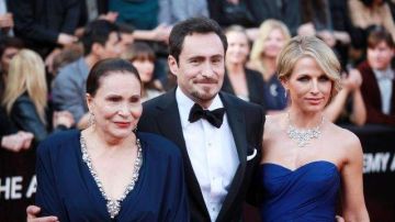 El actor mexicano Demian Bichir, nominado al Oscar por “Una vida mejor”, fue condecorado.