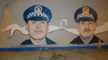 El mural 'Always Remember, Never Forgotten', localizado al sur de la calle Loomis.