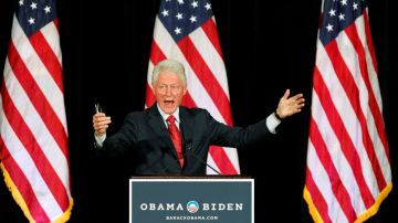El ex presidente Bill Clinton pronuncia un discurso en la Universidad Internacional de Florida en Miami el martes 11 de septiembre de 2012.