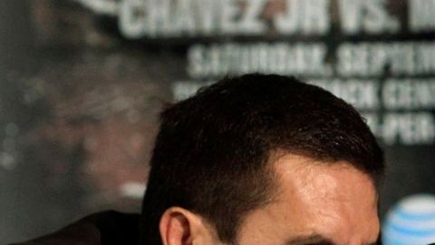 Chávez padre se ha involucrado mucho en el duelo entre Julio César Chávez Jr. y Sergio 'Maravilla' Martínez.