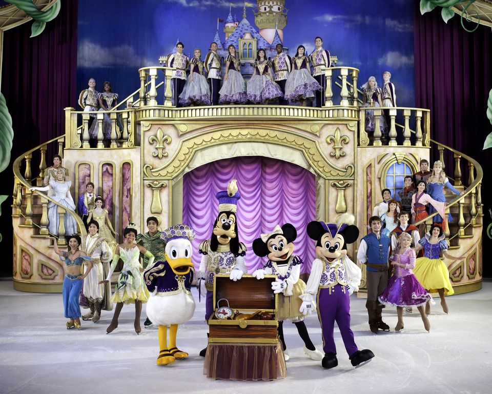 'Blancanieves y los Siete Enanitos', Donald, Goofy, Mickey y Minnie Mouse patinarán en el espectáculo 'Treasure Trove'. Fotos Cortesía Feld Entertainment