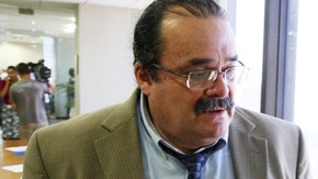 Robert Mendoza es uno de los pacientes que alega que le fue negada la cobertura de salud que necesitaba.