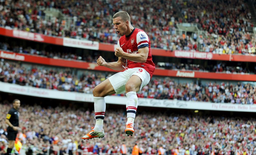Podolski se confirma como el nuevo ídolo del Arsenal y nueva estrella de la Premier League.