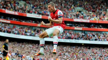 Podolski se confirma como el nuevo ídolo del Arsenal y nueva estrella de la Premier League.