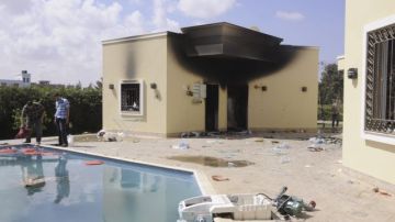 Restos carbonizados de un edificio del consulado estadounidense en Bengasi, Libia, luego de un ataque el que murieron el embajador estadounidense, Chris Steven, y otros tres compatriotas suyos.