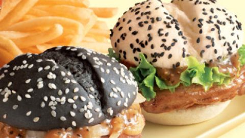 Así lucen las nuevas hamburguesas de McDonalds en China.