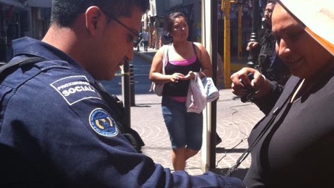 De los 430 mil policías estatales y locales, 115 mil fueron hallados aptos para seguir desempeñando sus funciones.