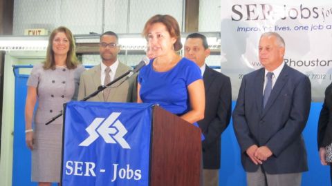 La organización SER Trabajos para el Progreso ofrece en Houston opciones de capacitación y empleo a exconvictos