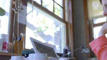 Los síntomas y el tratamiento del trastorno bipolar deben ser diagnosticados por un especialista.