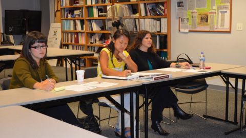 Mesa redonda organizada por la Coalición de Illinois pro Derechos de Inmigrantes y Refugiados (ICIRR) sobre los seguros de salud.