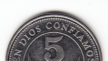 Desde agosto empezó a circular en Nicaragua una nueva moneda de 5 córdobas sin la frase "En Dios Confiamos".