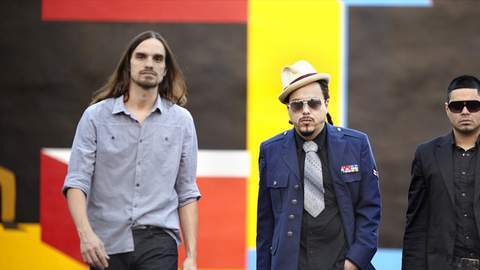 El trío Locos por Juana presenta esta semana su nuevo trabajo, 'Somos de la calle'.