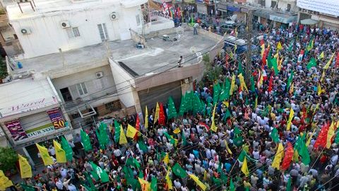 Miles de partidarios de los grupos chiíes libaneses Hizbulá y Amal se manifiestan  en  Líbano, en protesta contra el vídeo sobre el profeta  Mahoma, que se produjo en EEUU, y ahora en Francia sacan nuevas caricaturas.