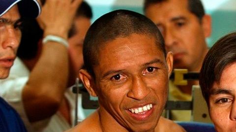 Jorge "Travieso" Arce va por un título más en su natal sinaloa.