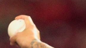 Los Dodgers ingresaron carreras en la 10ma entrada gracias al sencillo de Matt Kemp y aún sueñan con la postemporada.