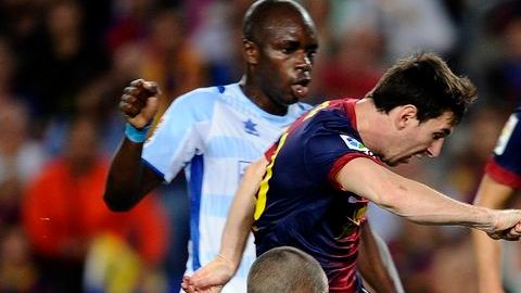 Messi provocó un autogol del Granada a favor del Barcelona en el 92.
