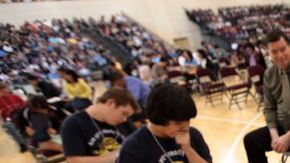 Muchos estudiantes latinos han recibido becas del HSF.