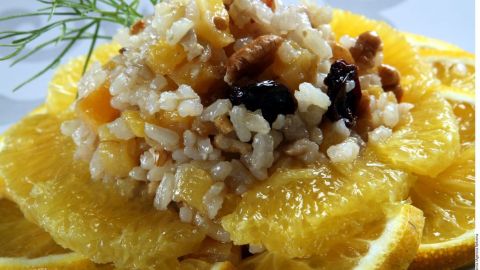 Ensalada de cítricos y arroz.