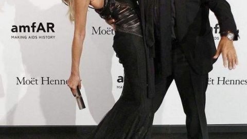 Sharon Stone de 54 años experimentó síntomas relacionados con la migraña después del desfile de Fendi.