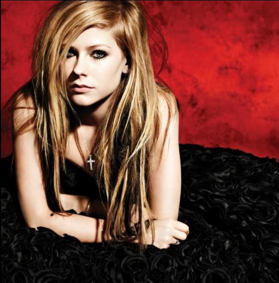 Avril Lavigne, ganadora de cinco premios MTV Latinoamérica, nació el 27 de septiembre de 1984.