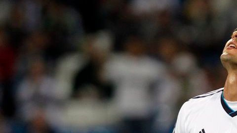 El goleador brasileño Kaká regresará a la selección de su país tras la declaración del seleccionador Menezes.