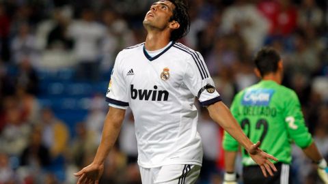 El goleador brasileño Kaká regresará a la selección de su país tras la declaración del seleccionador Menezes.