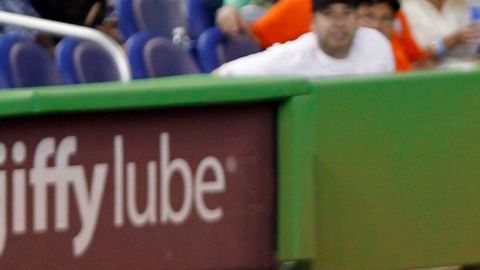 Los Marlins dejaron fuera de la postemporada a los Filis con un sencillo de Lee.