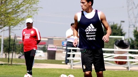 El futbolista mexicano Héctor Moreno es considerado por el "Chepo" de la Torre para los duelos contra Guyana y El Salvador.