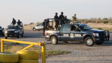 Agentes federales cuando resguardaban  el exterior del penal de Piedras Negras, en el estado mexicano de Coahuila.