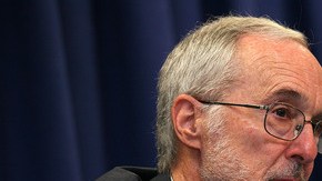 Richard E. Drooyan y Miriam Aroni Krinsky, de la Comisión de Violencia en la Cárcel dieron a conocer sus conclusiones.