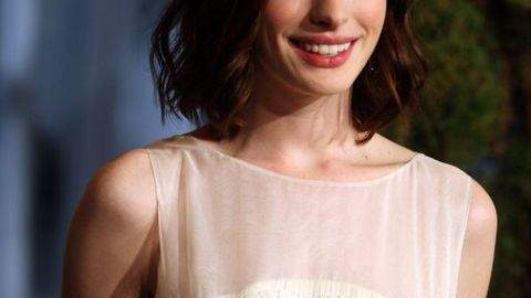 Anne Hathaway y Adam Shulman se convirtieron en marido y mujer luego de cuatro años de noviazgo.