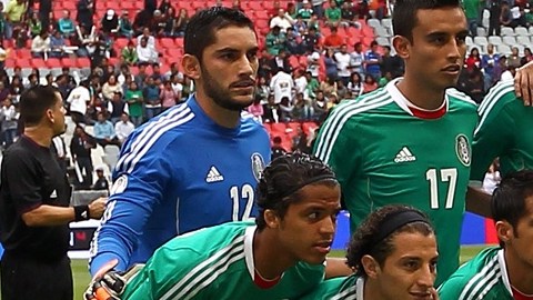 La selección mexicana de futbol antes de un partido de eliminatoria mundialista en 2012.