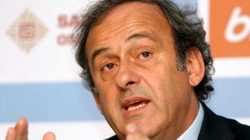 Platini, presidente de la UEFA, dijo que no quiere sonar como policía, pero que el racismo en los estadios será perseguido.