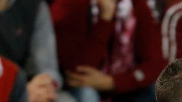 Van Persie festeja su segundo gol en el partido del Manchester United contra el CFR Cluj en la Champions.