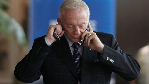 Jerry Jones, el mandamás en los Vaqueros de Dallas, se mostró decepcionado de su equipo tras la actuación de ayer.