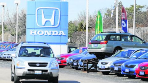 Honda convocará a 600,000 vehículos  Accord  modelos 2003 al 2007 para revisar una manguera en el sistema de encendido.