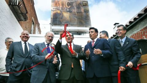 El proyecto de 9.95 millones de dólares, que duró casi dos décadas, incluyó la inauguración del Centro Interpretativo América Tropical, que incluye un mirador situado a 37 metros del mural de David Alfaro Siqueiros.